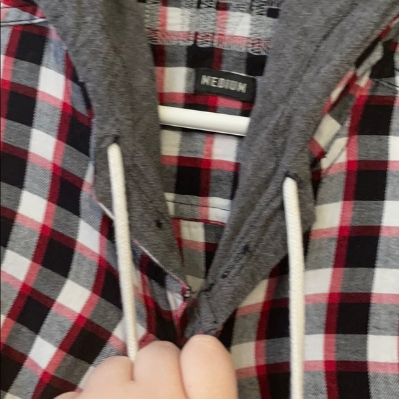 Red and black flannel - Picture 3 of 3